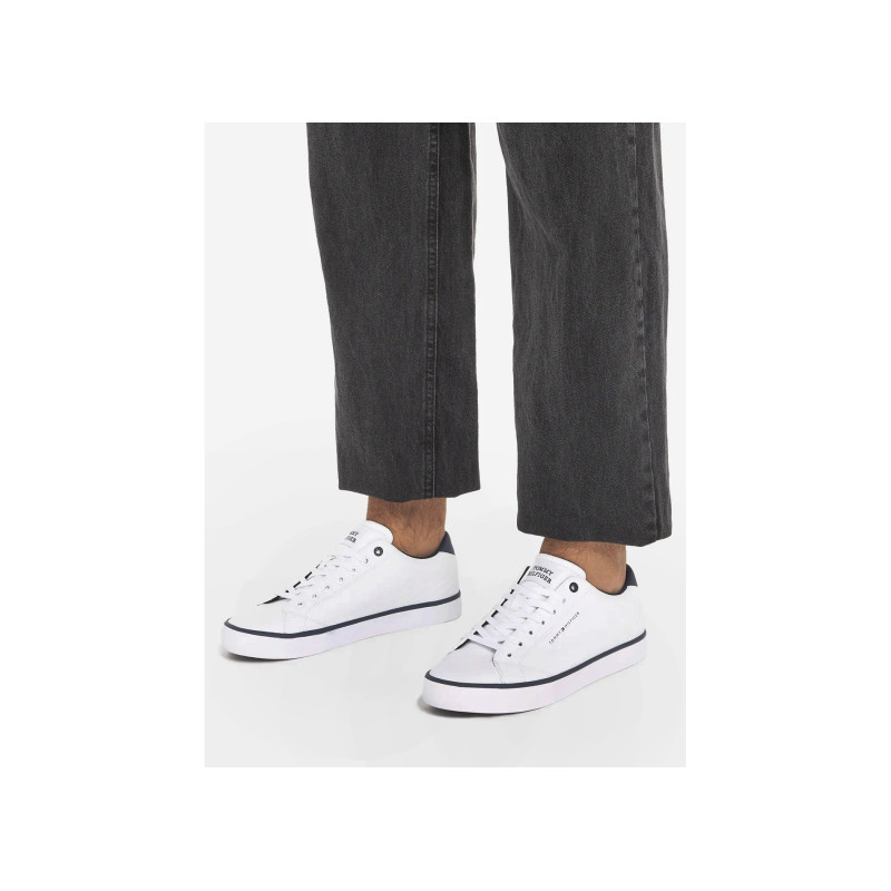 TH HI VULC CORE LOW LEATHER 5041 Blanc, Sneakers basses Tommy Hilfiger