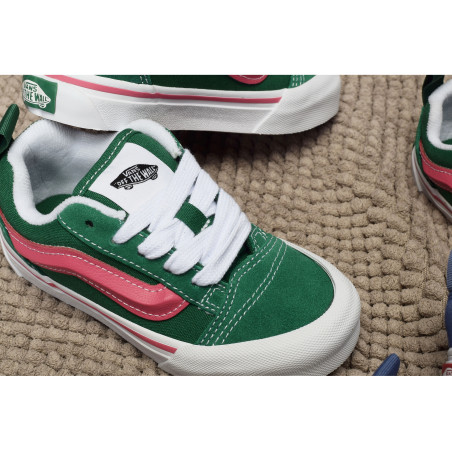UY KNU SKOOL Vert Rose, Sneakers basses Vans