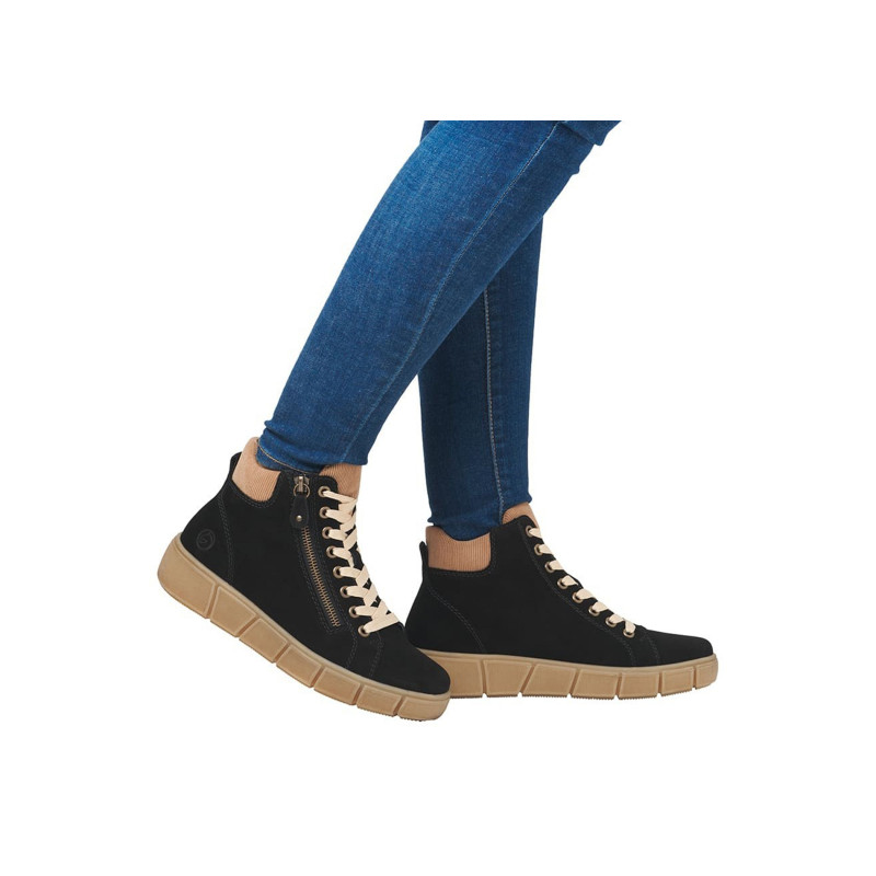 D1T70 Noir, Boots Remonte