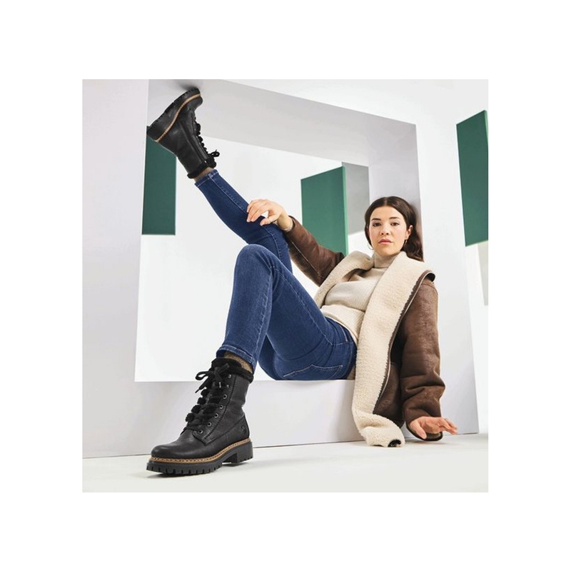 72625 Noir, Boots Rieker