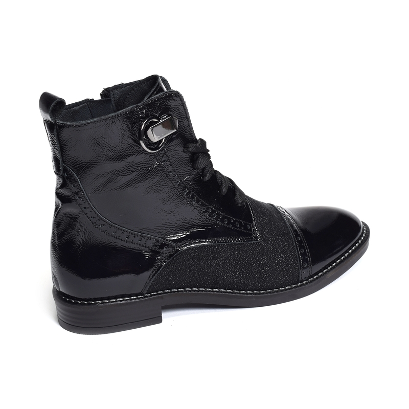 7806 Verni Noir, Army Myma