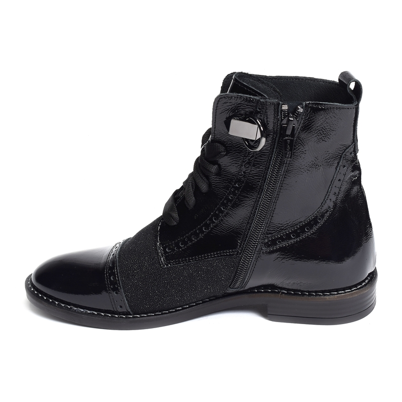 7806 Verni Noir, Army Myma