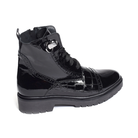 7830 Verni Noir, Army Myma