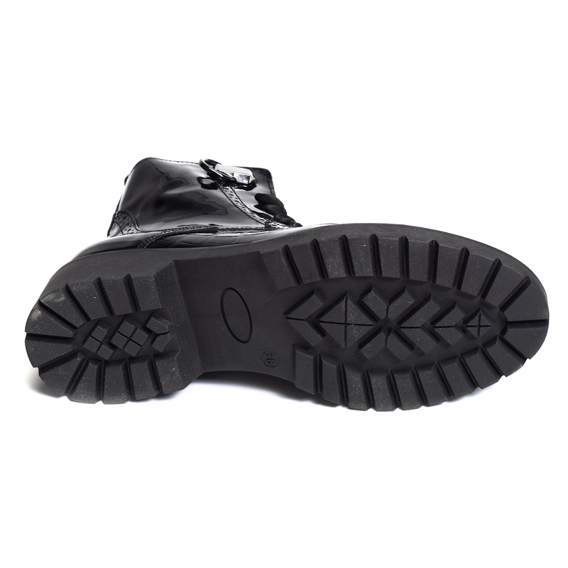 7830 Verni Noir, Army Myma