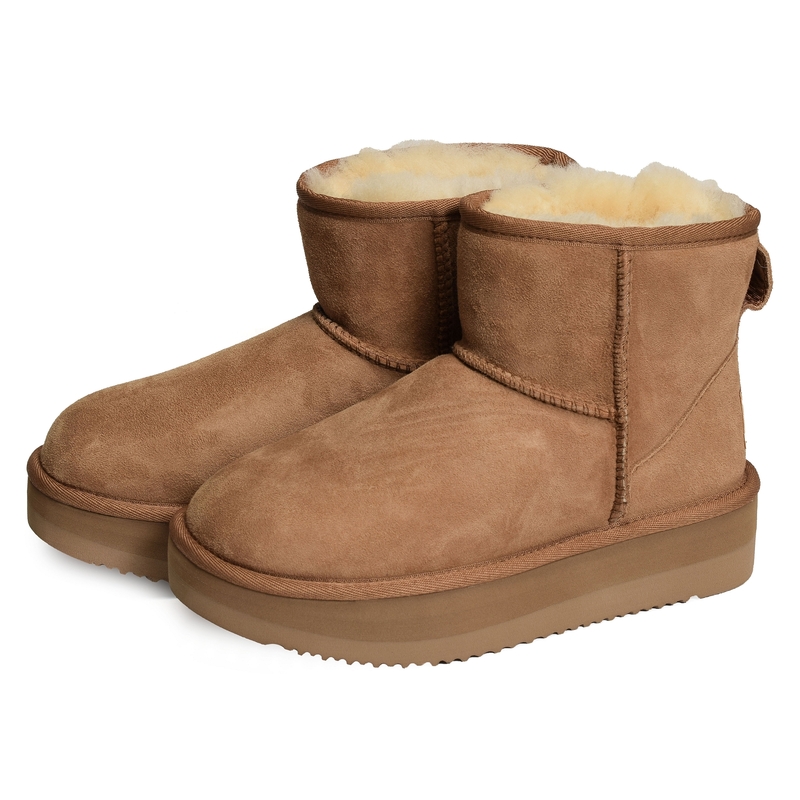 GANA Chestnut, Boots Sweet Heritage