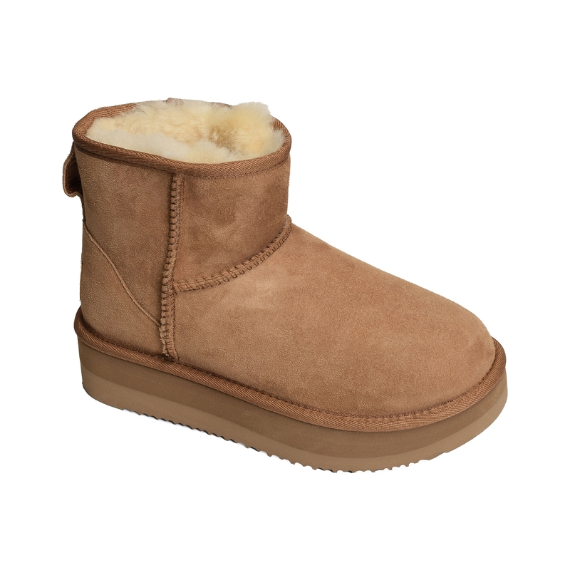GANA Chestnut, Boots Sweet Heritage
