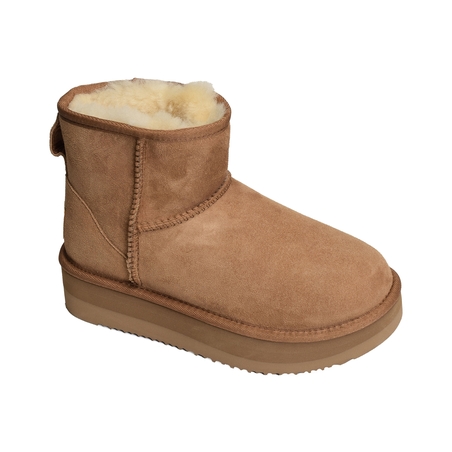 GANA Chestnut, Boots Sweet Heritage