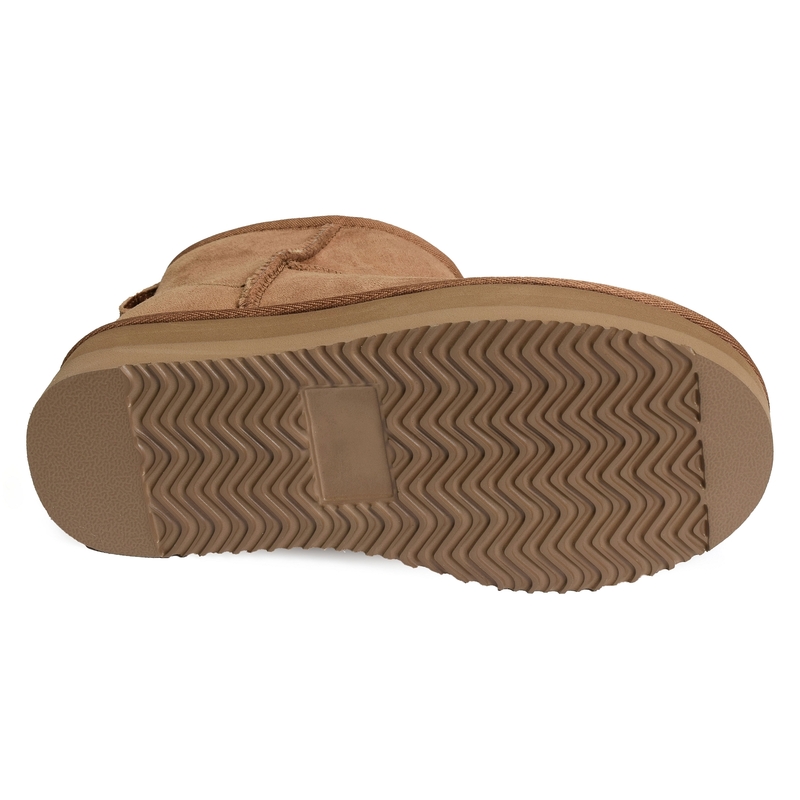 GANA Chestnut, Boots Sweet Heritage