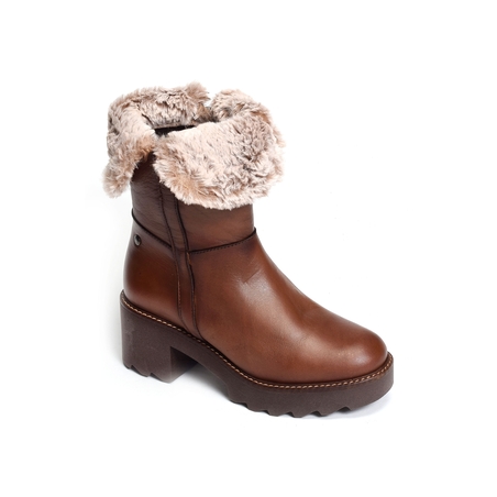 9325 Camel, Boots Kaola
