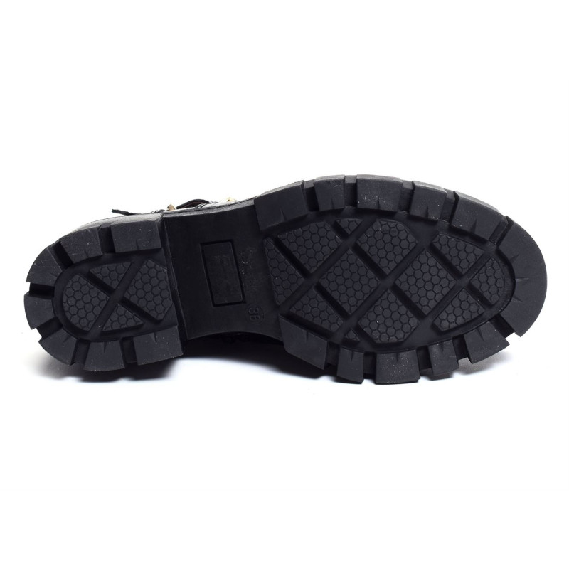 5109 Noir, Boots Myma