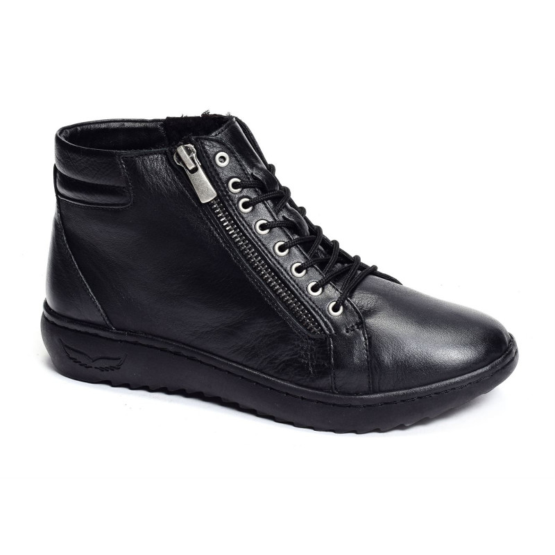 DEFI Noir, Boots Karyoka