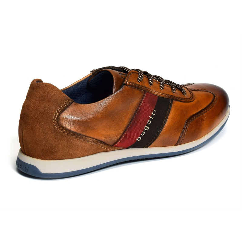 TOMEO 45012 Camel, Sneakers basses Bugatti