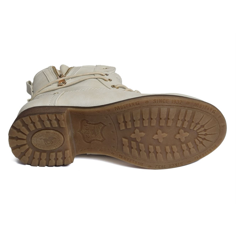 1139630 Blanc, Boots Mustang