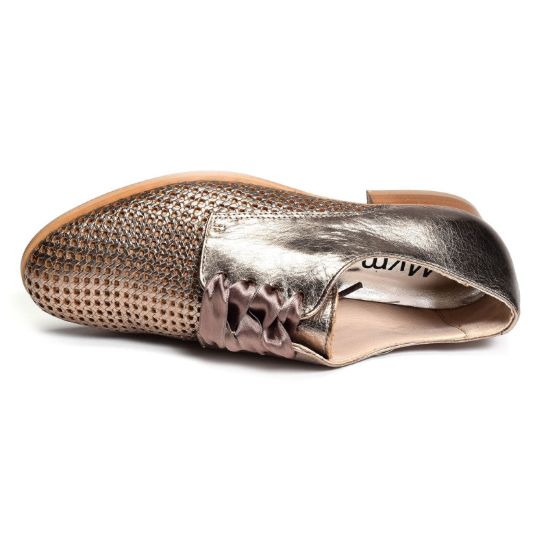 5321 Stone, Derbies Myma