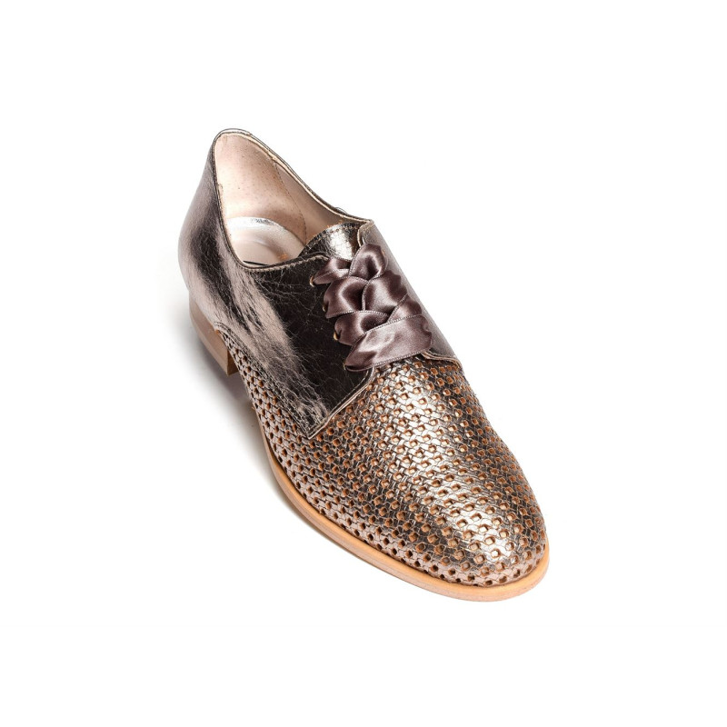 5321 Stone, Derbies Myma