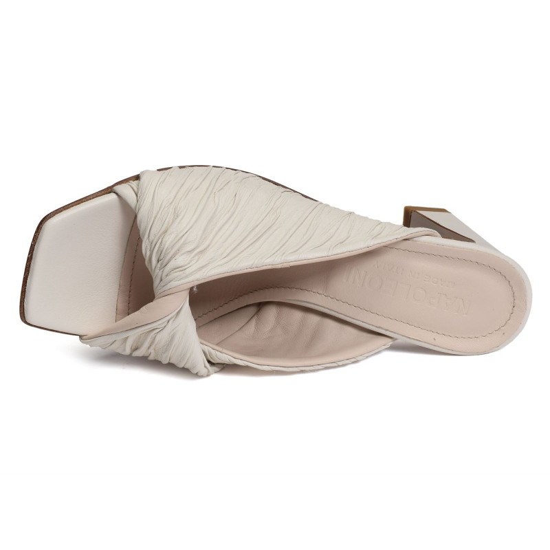7841 Ivoire, Mules Napoleoni