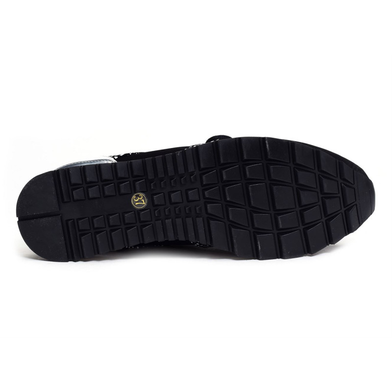 XAN Noir, Baskets running Adige