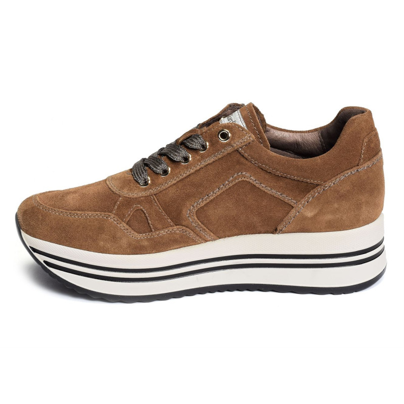 16934 Camel, Sneakers basses NeroGiardini