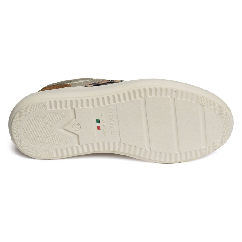 05373 Camel Or, Sneakers basses NeroGiardini