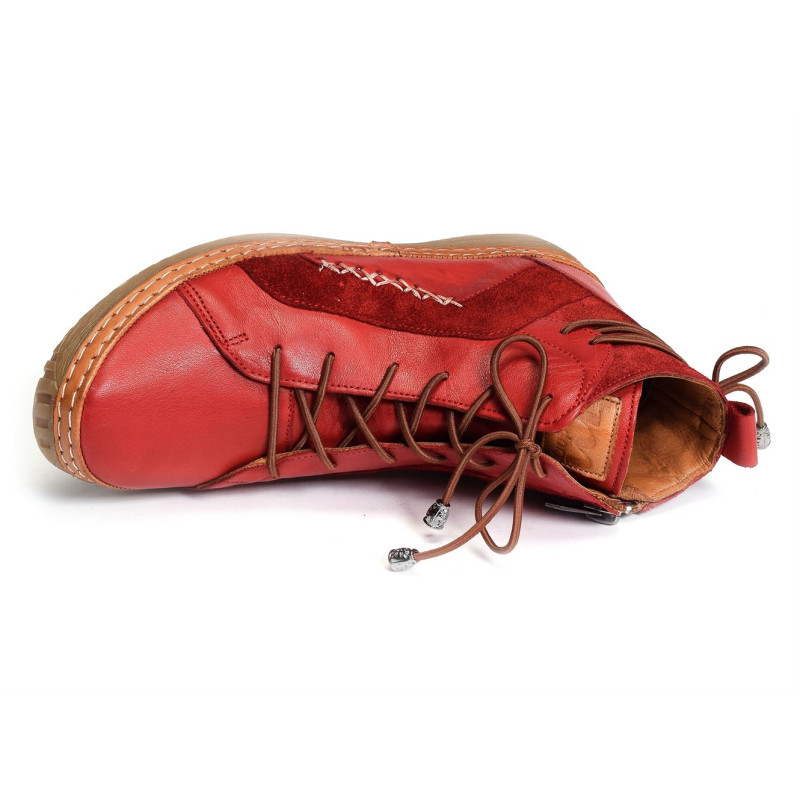 NUKOL Rouge, Boots Madory