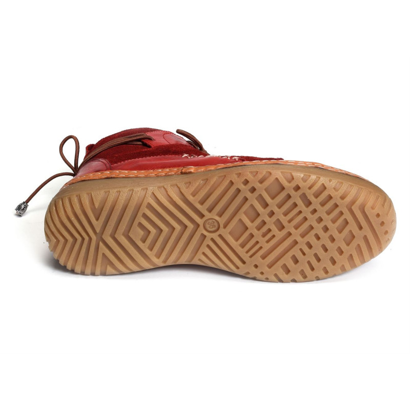 NUKOL Rouge, Boots Madory