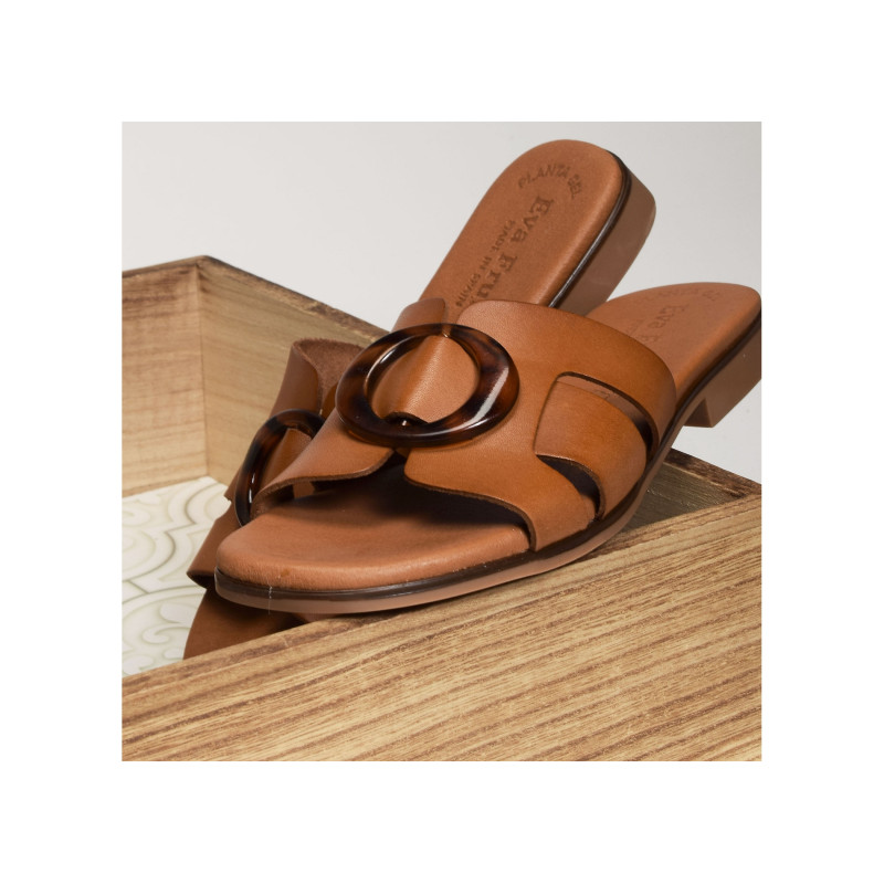 3064 Camel, Mules Eva Frutos