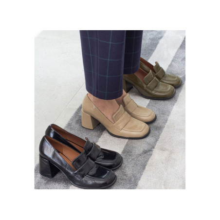 ACDUL 24587 Verni Taupe, Mocassins Angel Alarcón