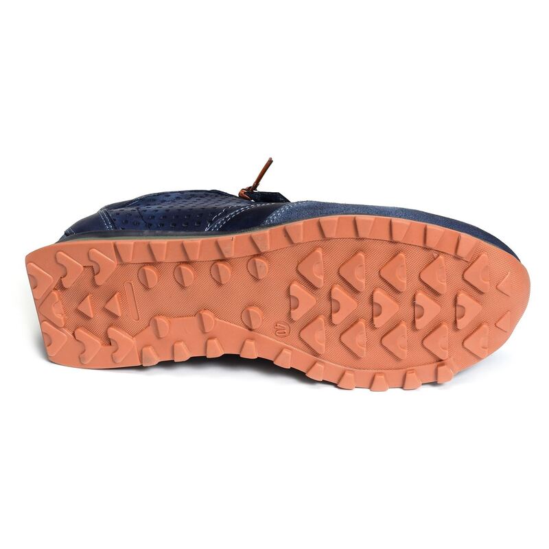 C848 Bleu, Baskets running Cetti