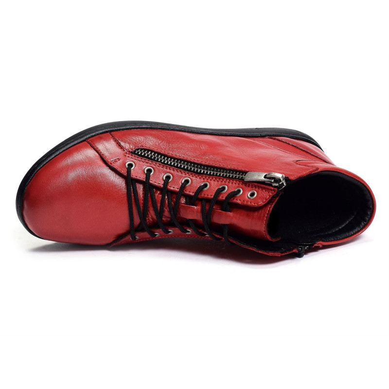 DEFI Rouge, Boots Karyoka