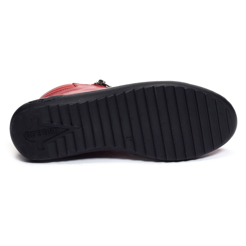 DEFI Rouge, Boots Karyoka