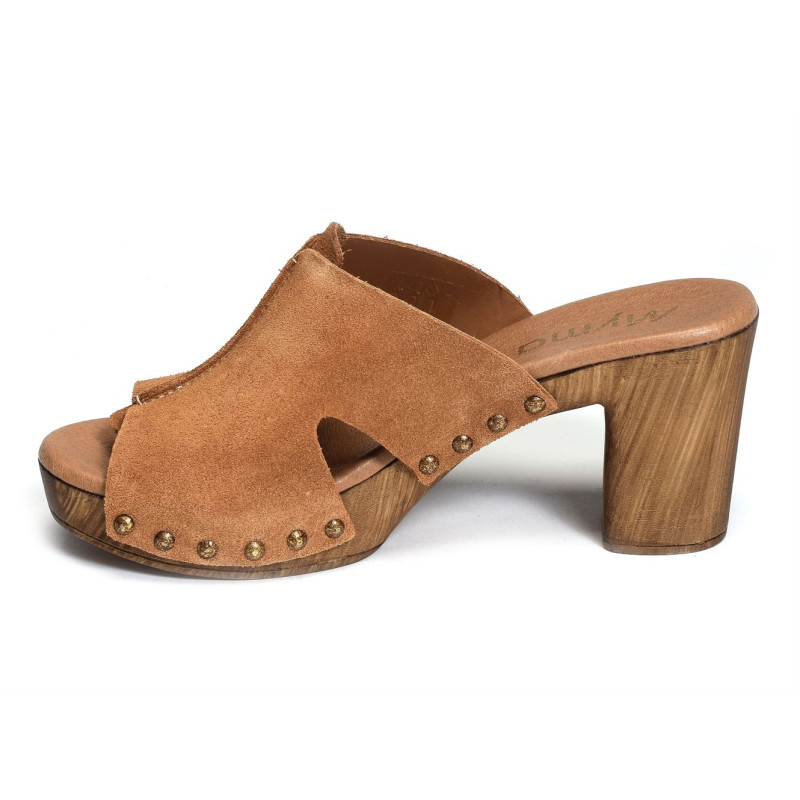 5507 Camel, Mules Myma