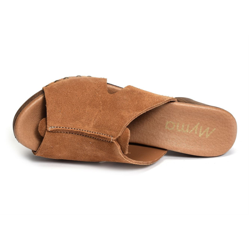 5507 Camel, Mules Myma