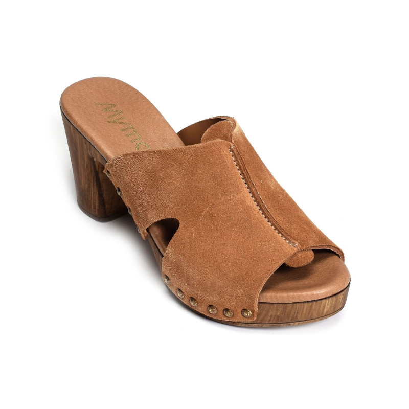 5507 Camel, Mules Myma