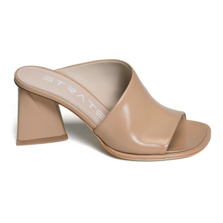 A5172 Beige, Mules Strategia