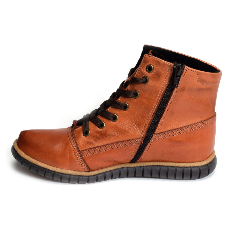 FRIDO Brique, Boots Karyoka