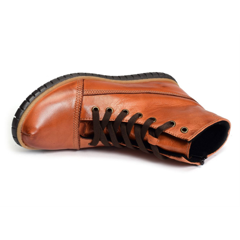 FRIDO Brique, Boots Karyoka