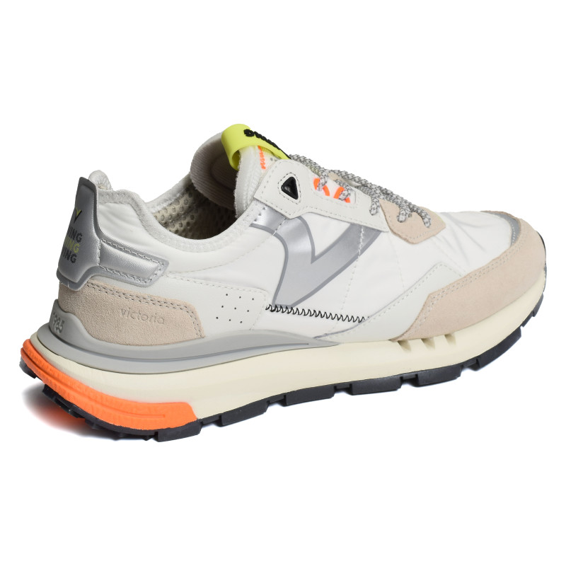 8811100 Blanc, Baskets running Victoria