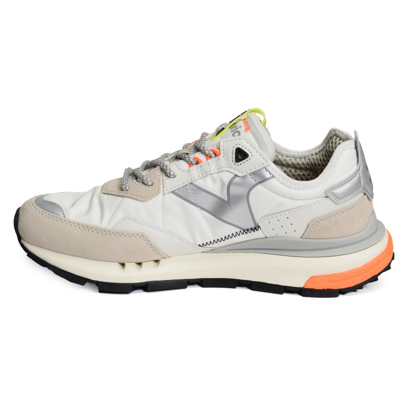 8811100 Blanc, Baskets running Victoria