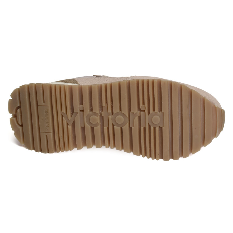 1157109 Nude, Baskets running Victoria