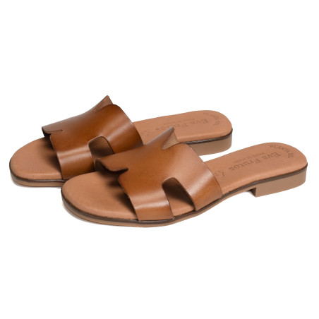 3053 Camel, Mules Eva Frutos
