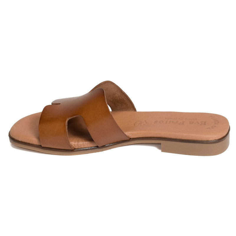3053 Camel, Mules Eva Frutos