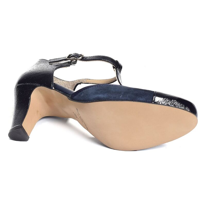 2301 Marine, Salomés Folie's