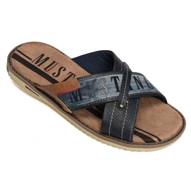 4152705 Marine, Mules Mustang