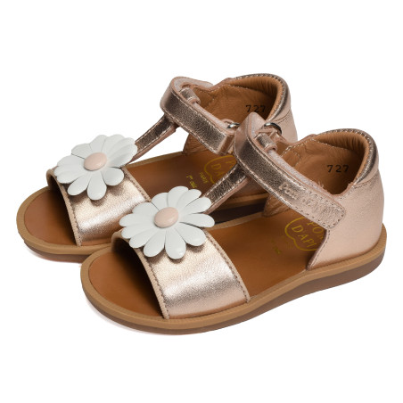 POPPY BIG FLO Cuivre, Sandales plates & Nu-Pieds Pom d'Api