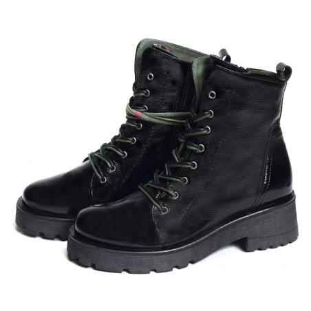 D199 Verni Noir, Boots Felmini
