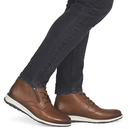 14705 Marron, Boots Rieker