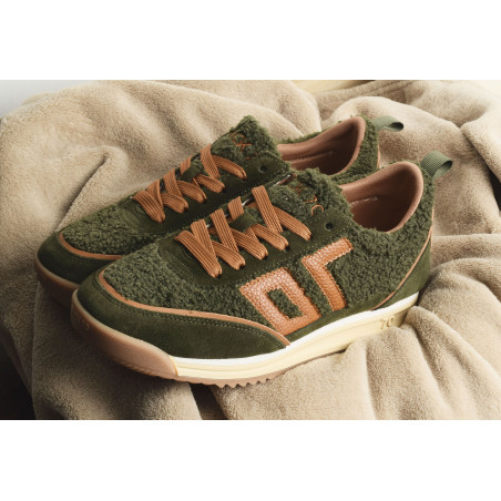 JOGGER FUR Olive, Baskets running Back 70