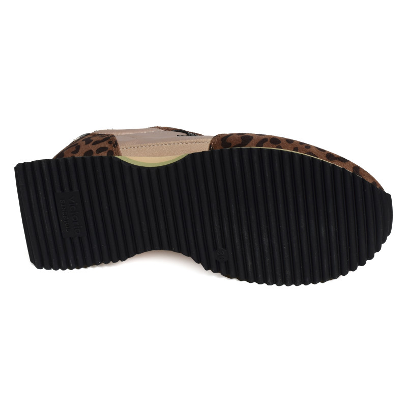 1134116 Chocolat, Baskets running Victoria