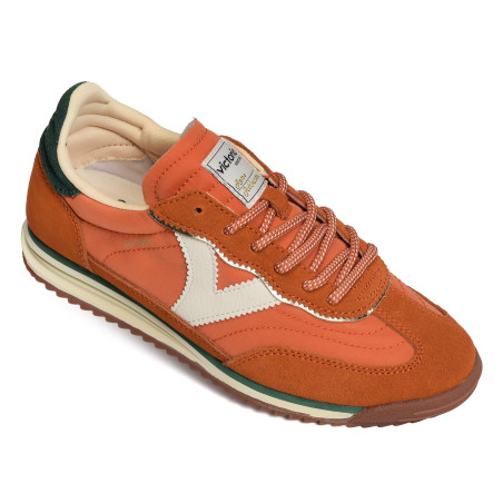 1158101 Orange, Baskets running Victoria