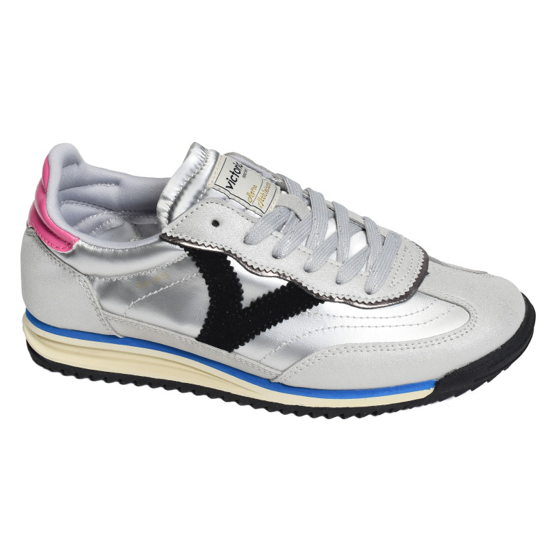 1158102 Argent, Baskets running Victoria